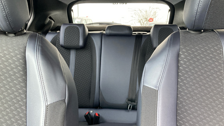 Peugeot 2008 1.2 PureTech Allure Premium 5dr Petrol Estate